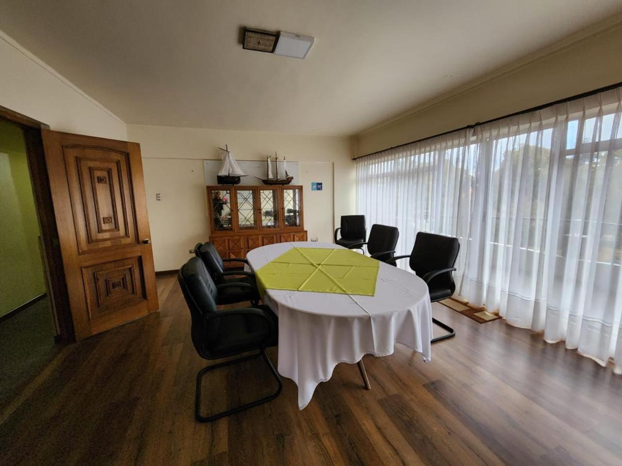 Hotel Gran Muso Los Angeles  Bagian luar foto